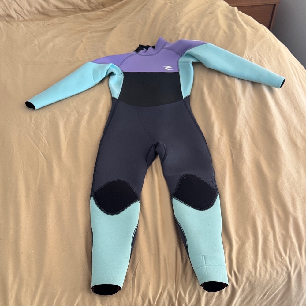Rip Curl juniors Omega 3:2 Colorblock Full Wetsuit in Mint, Purple & Black